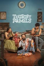 Nonton film Tourist Family terbaru